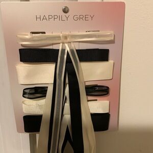 NWT Happily Grey Ribbon Hair Barrettes in Black/ Cream